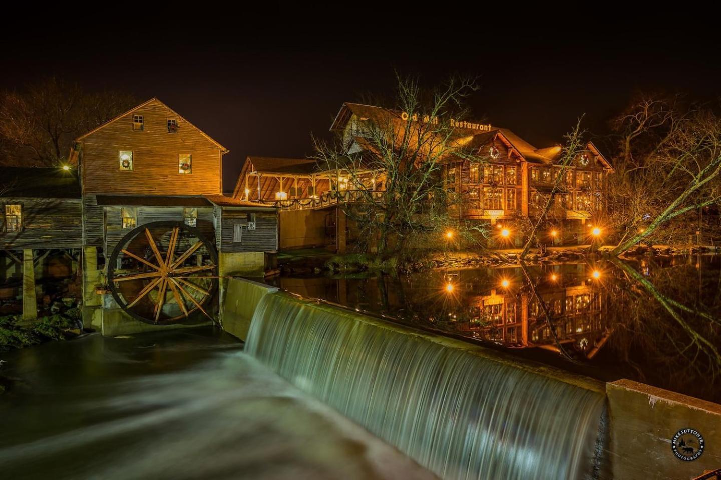 Romantic Mtn Cabin Hot Tub & Jacuzzi Views Sevierville Exteriér fotografie